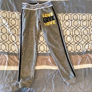 No boundaries sweatpants